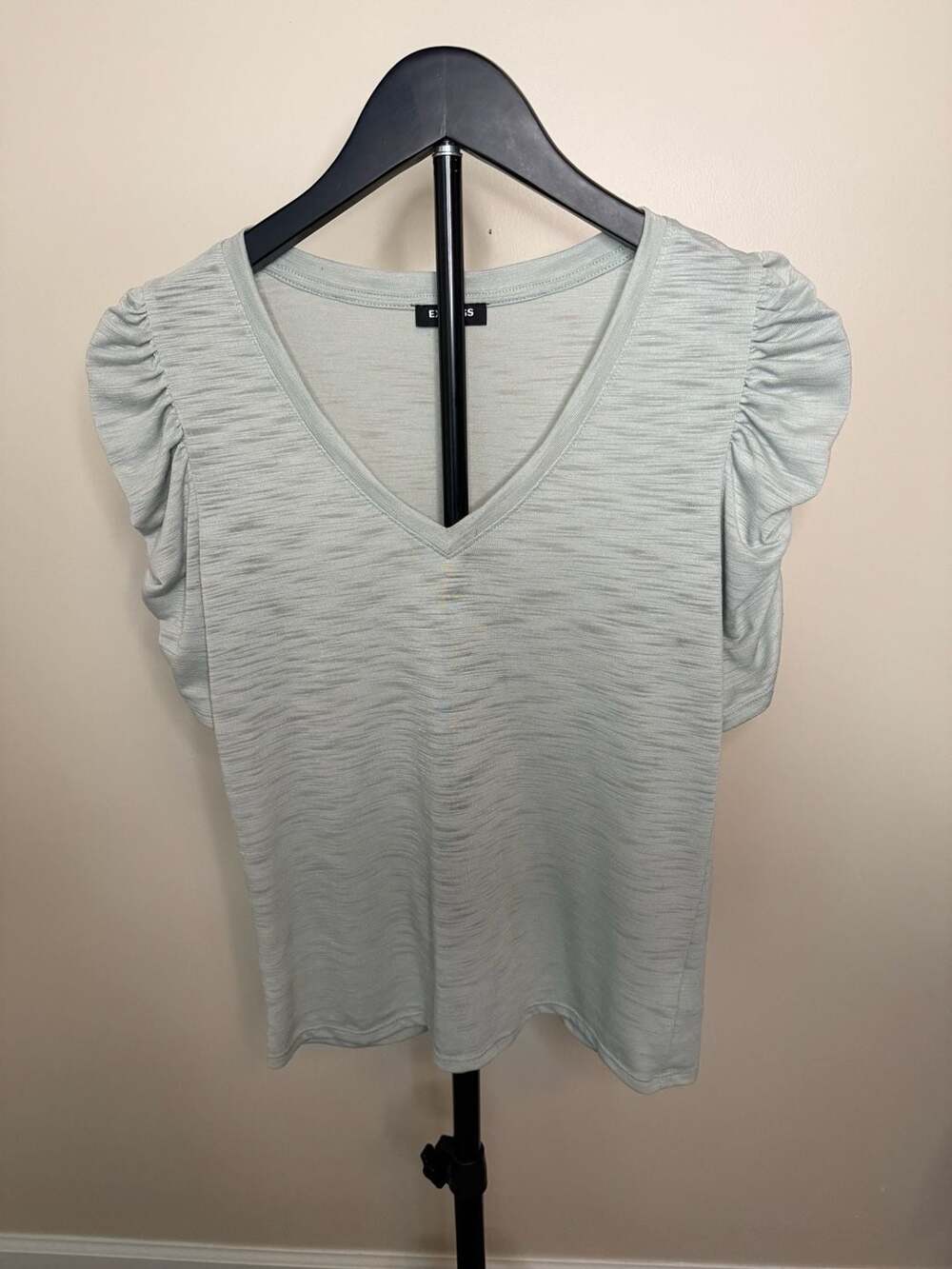 Express V-Neck Puff‎ Sleeve T-Shirt Size XS